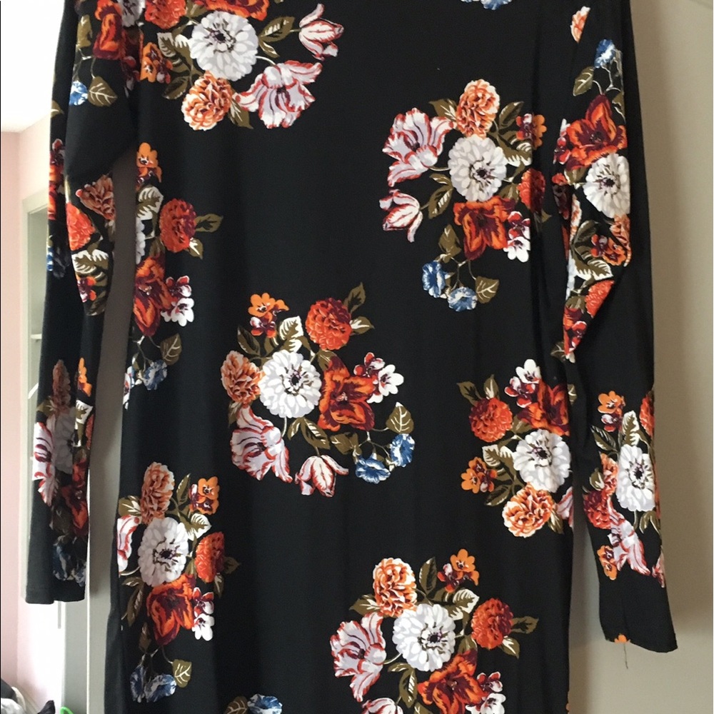 Long Sleeve Black Floral Dress