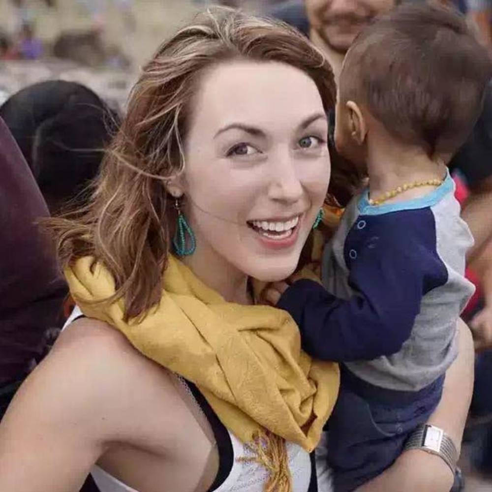 Meet your Posher, Jennifer