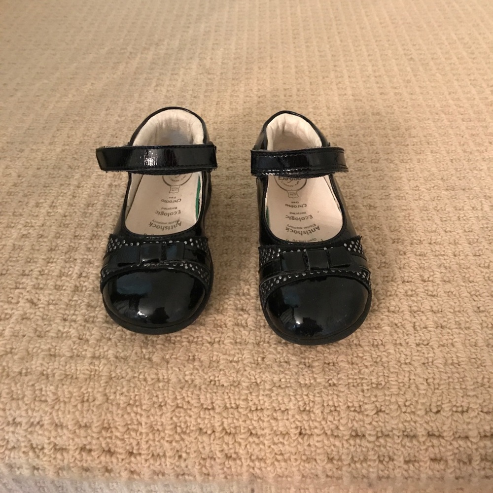 Black patent leather Mary Jane. Size 5,5. Primigi