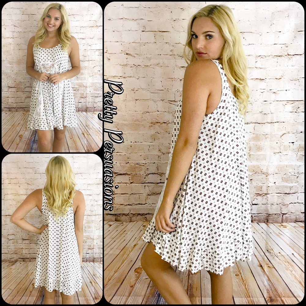 LAST ONE‼️NWT Ivory Printed & Lace Trim Slip Dress - Picture 2 of 4
