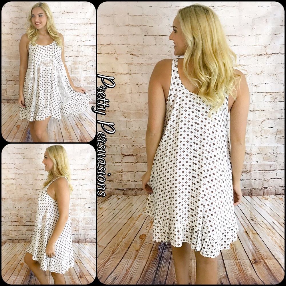 LAST ONE‼️NWT Ivory Printed & Lace Trim Slip Dress - Picture 3 of 4