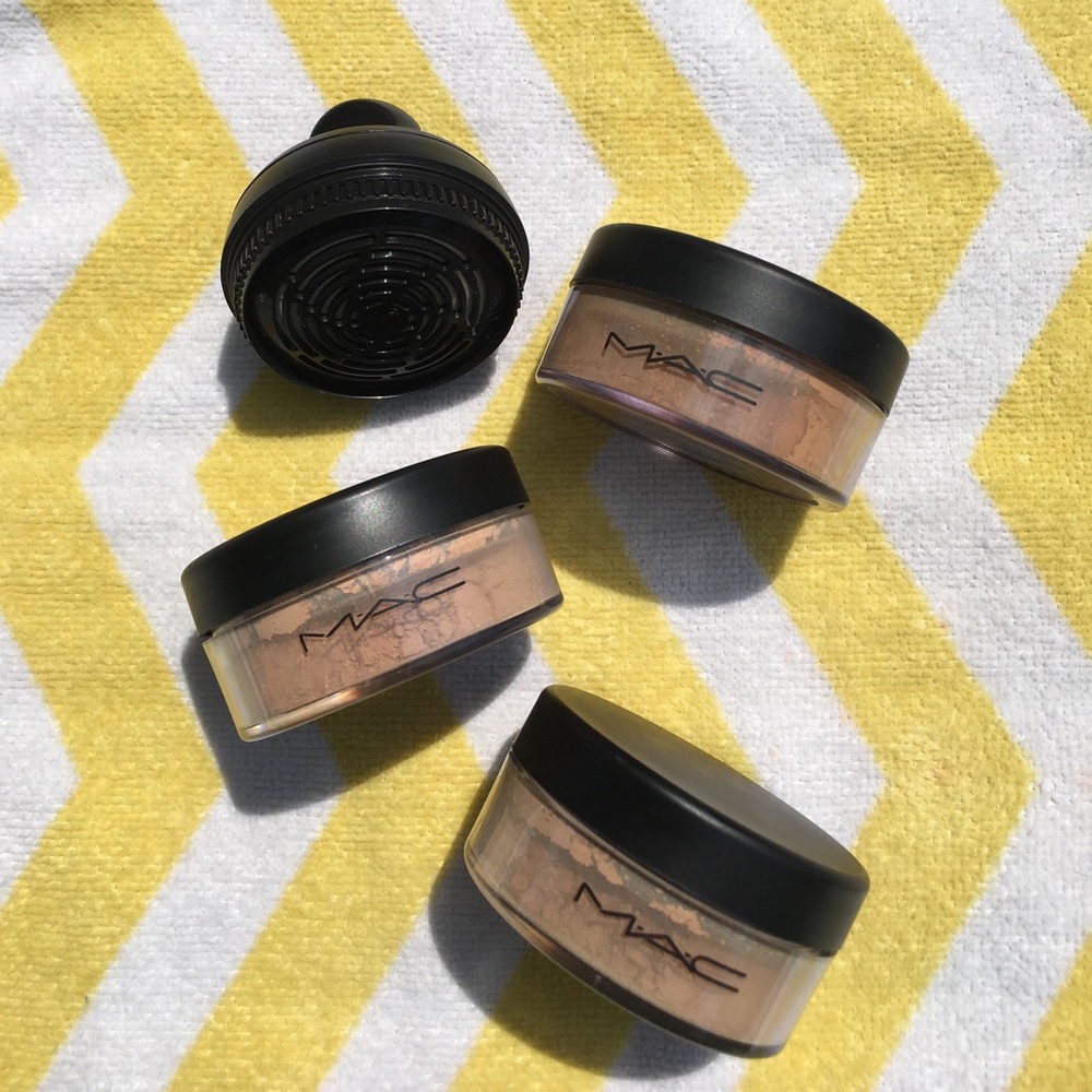M•A•C Cosmetics Loose Mineral Foundations