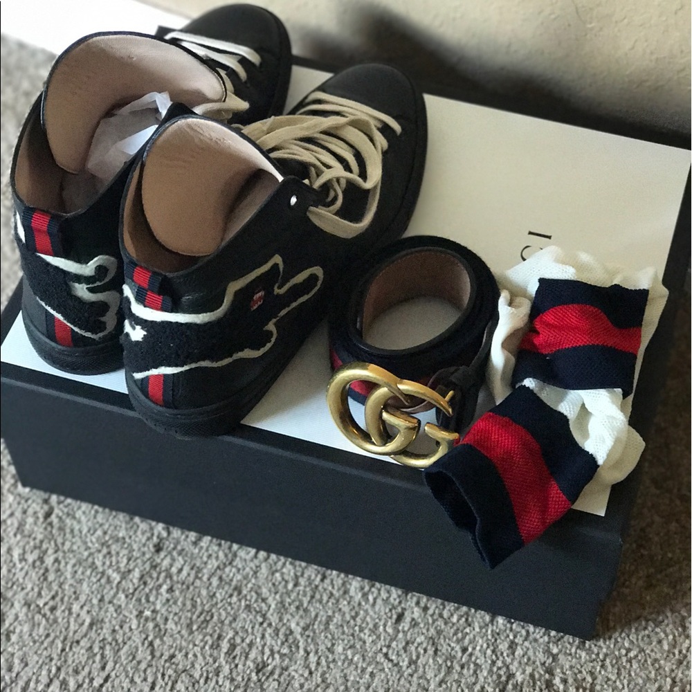 Shoes belt and socks