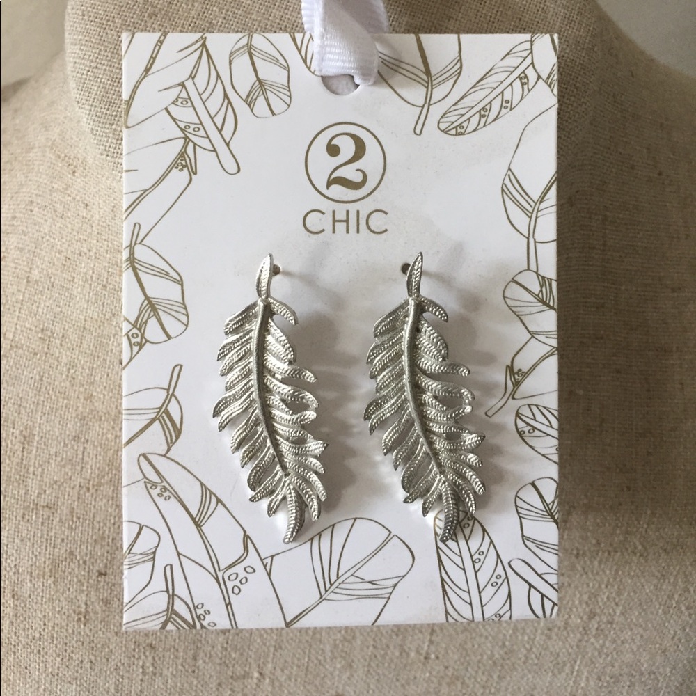 2 Chic Feather earrings