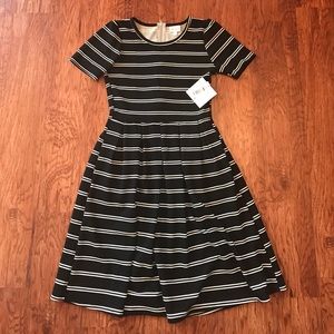 Lularoe small Amelia NWT