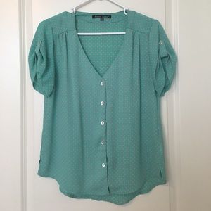 Luna v-neck button down blouse