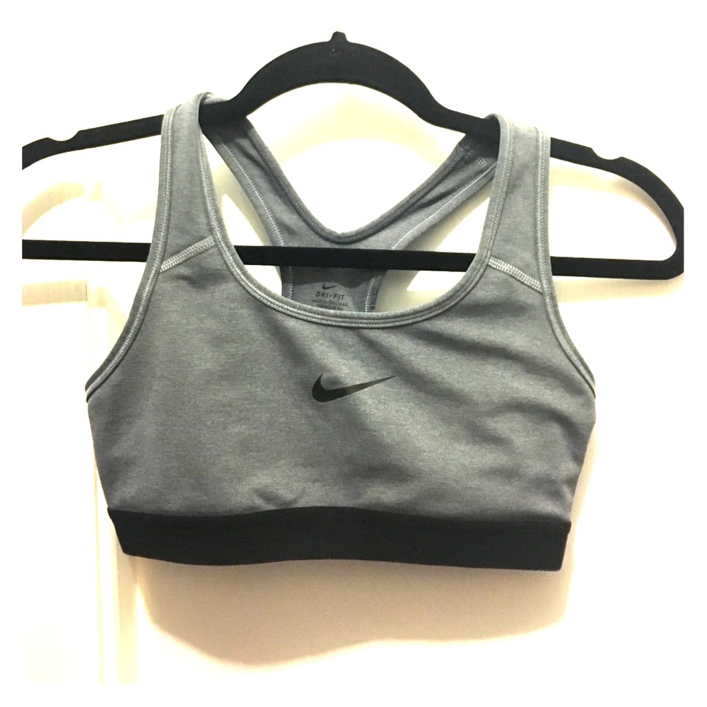 ✨NIKE dri-fit sports bra