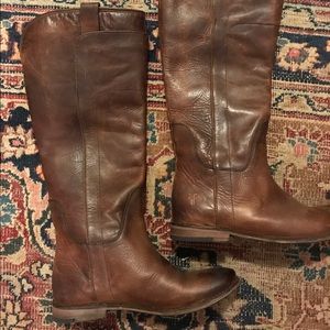 Brand new FRYE boots size 6