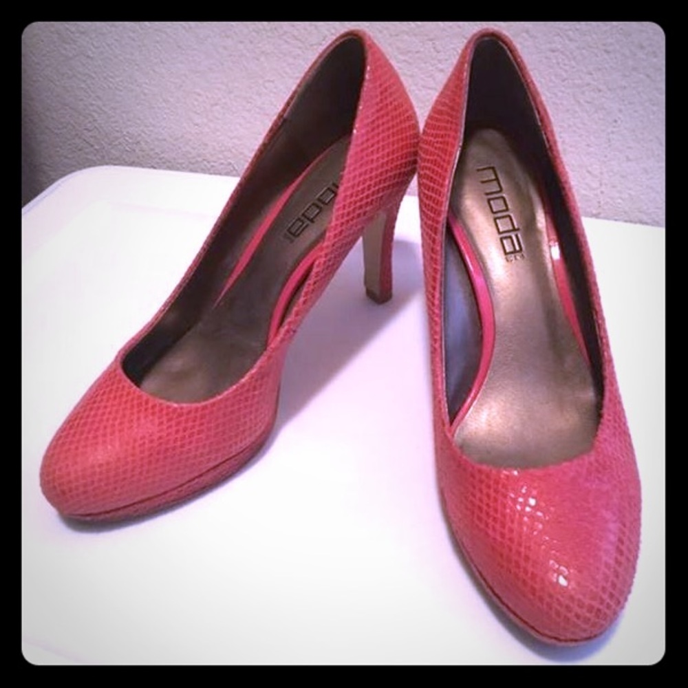 Moda Coral Heels