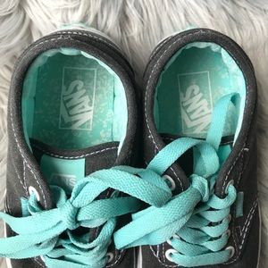 vans raven aruba atwood womens low top shoe vans raven aruba atwood womens low top shoe