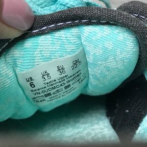 vans raven aruba atwood womens low top shoe vans raven aruba atwood womens low top shoe