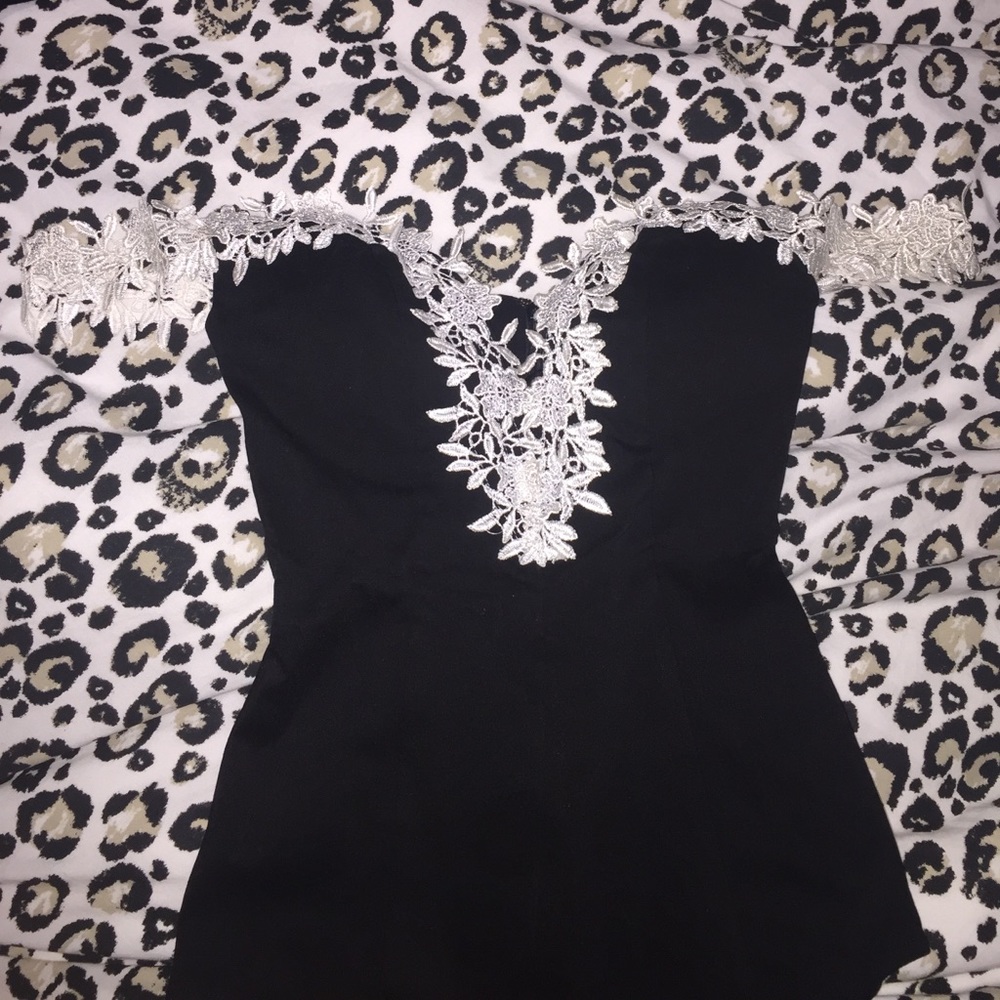 Amazing off shoulder bodysuit