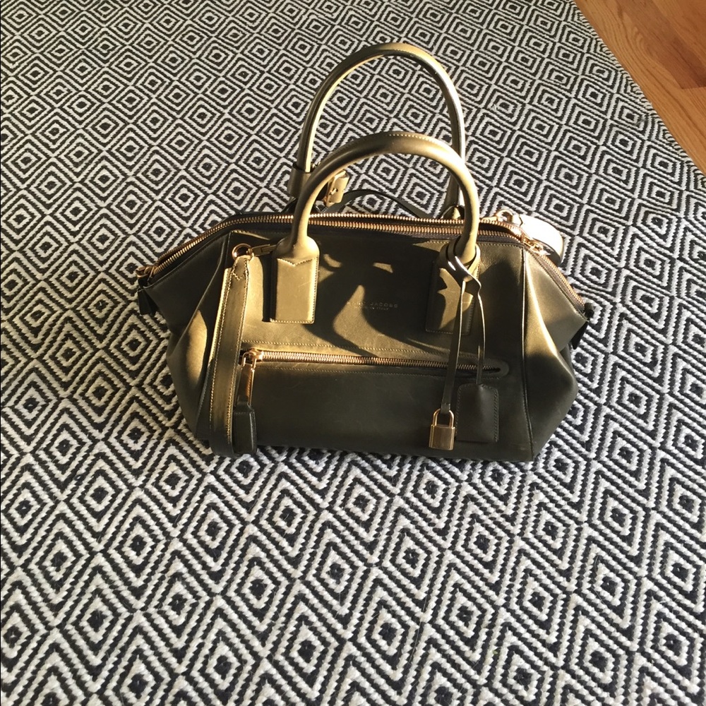 Marc Jacobs Incognito