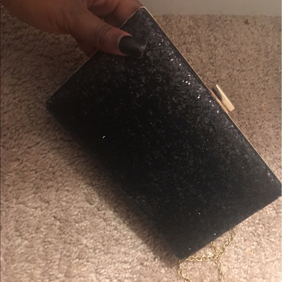 Clutch - Picture 3 of 3