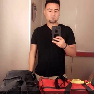 Meet your Posher, Ray