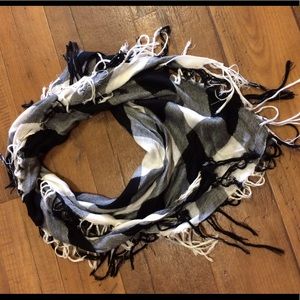 Plaid scarf