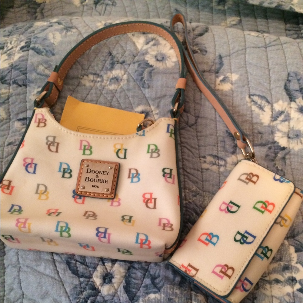 Dooney & Bourke set