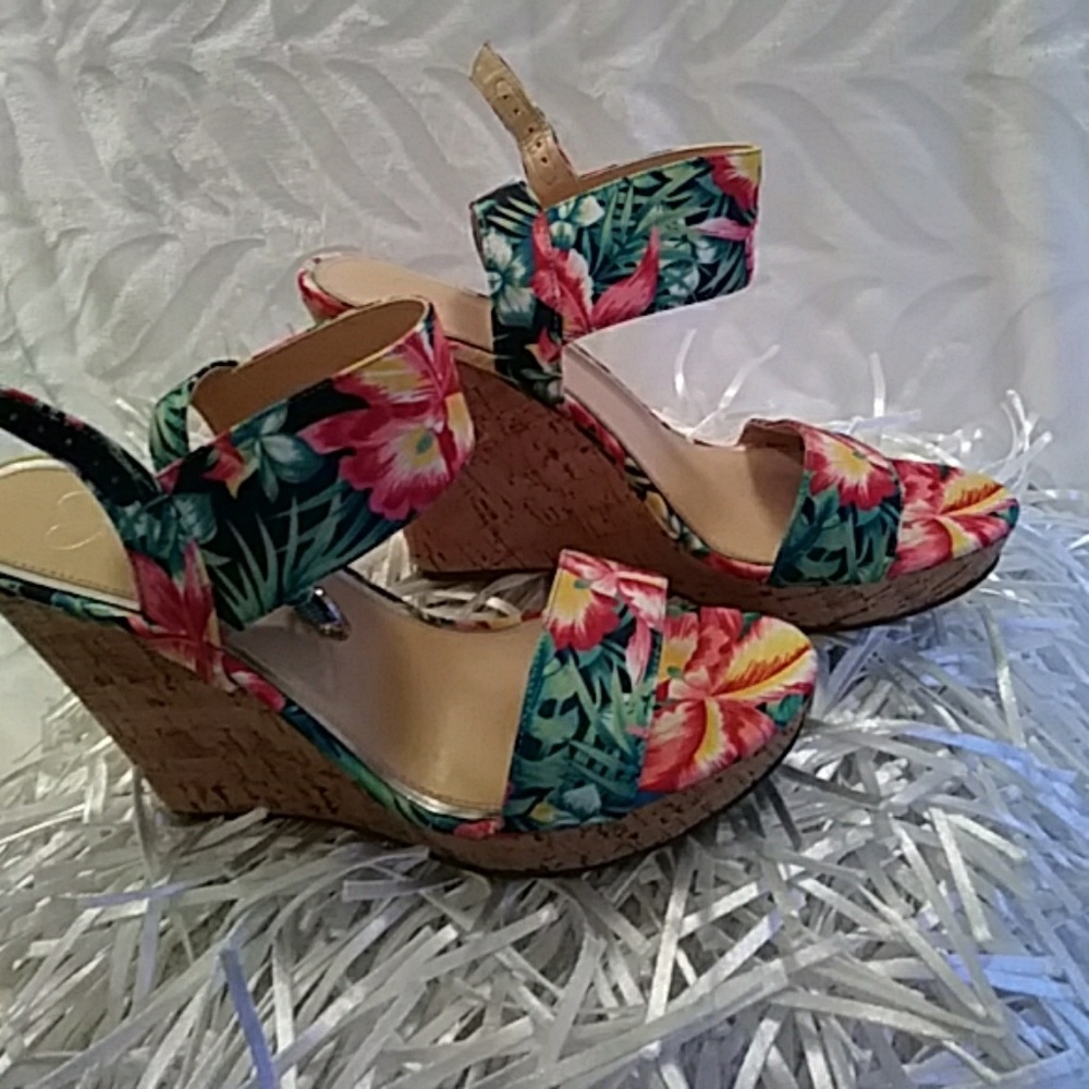 Floral platform sandals