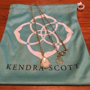 Kendra Scott Pearl Kiri Necklace
