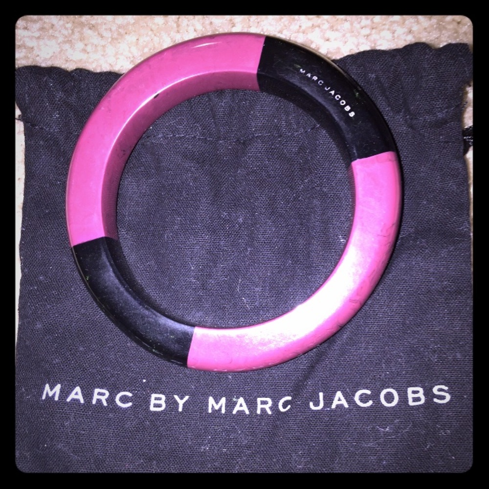 Marc Jacobs bangle