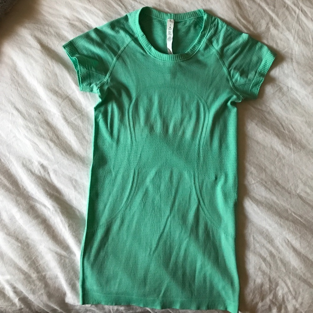 Lululemon - swiftly tech SS crew