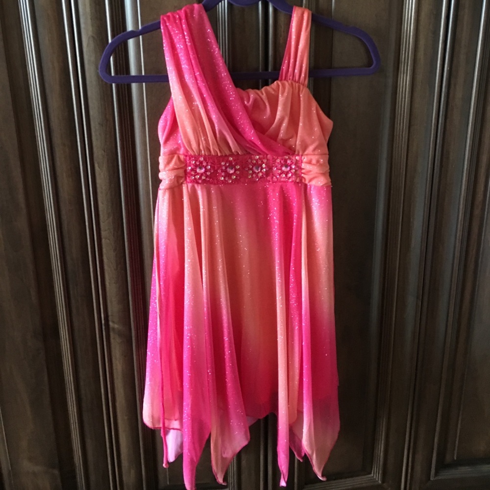 Super cute DRESS!