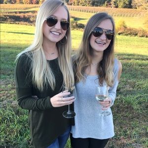 Meet your Posher, Leslie