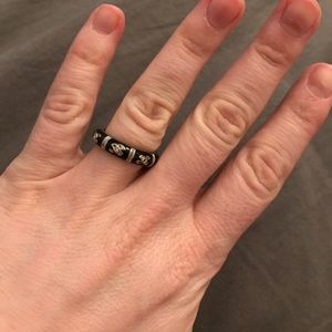 Black/silver ring