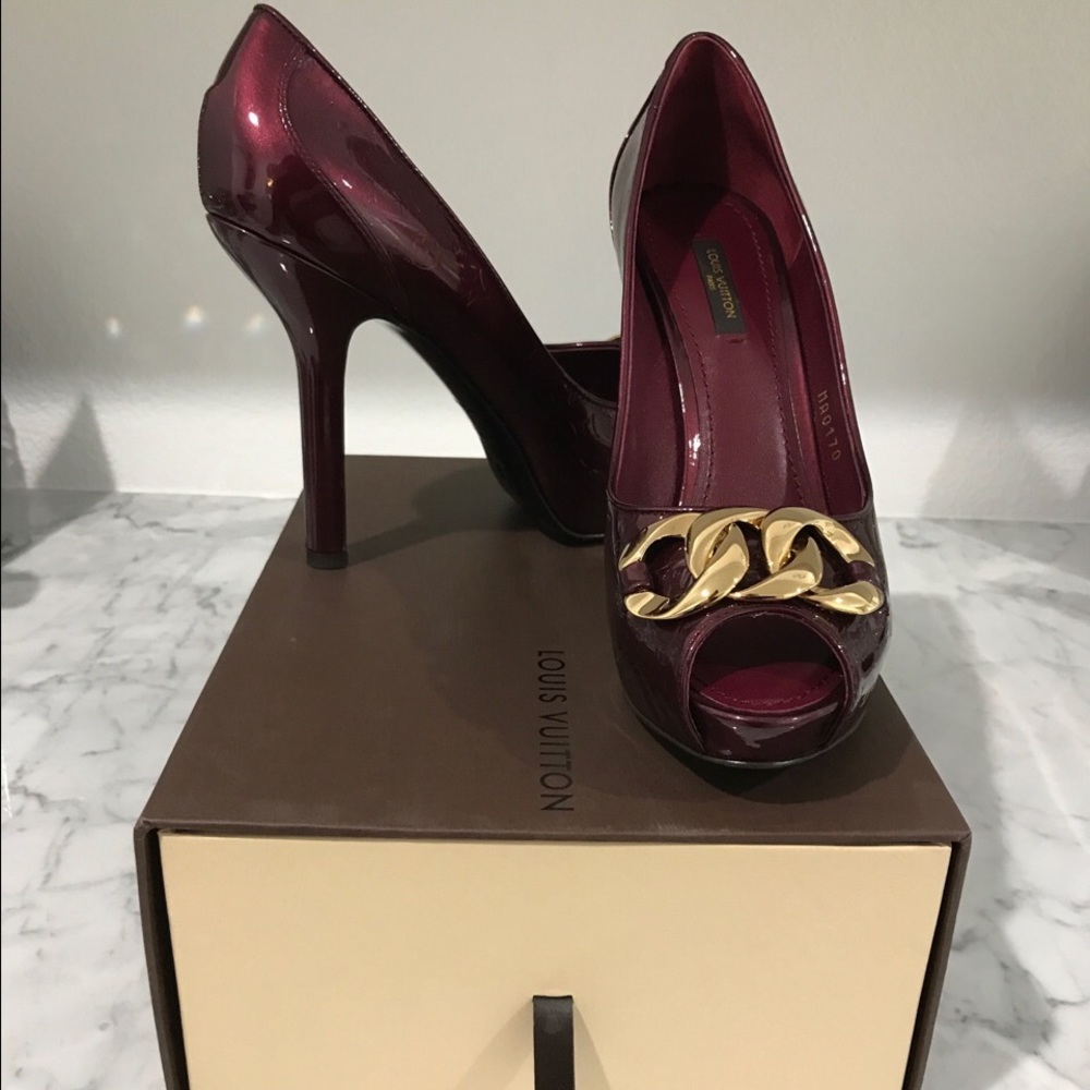 Louis Vuitton Pumps
