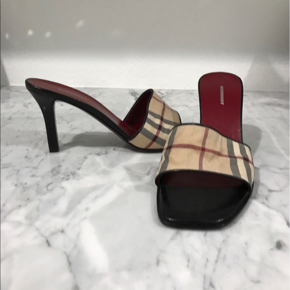 Burberry slides