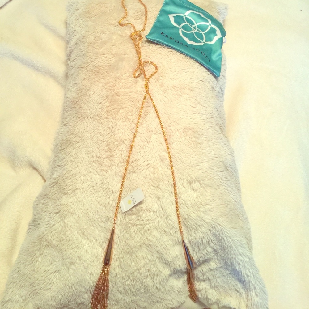 KENDRA SCOTT PHARA NECKLACE!!! NWT!! Never Worn.