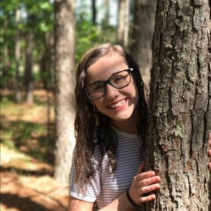 Meet your Posher, Leigha