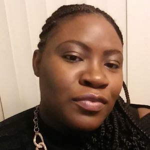 Meet your Posher, Latoya