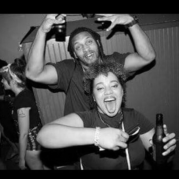 Meet your Posher, Nic - Picture 3 of 7