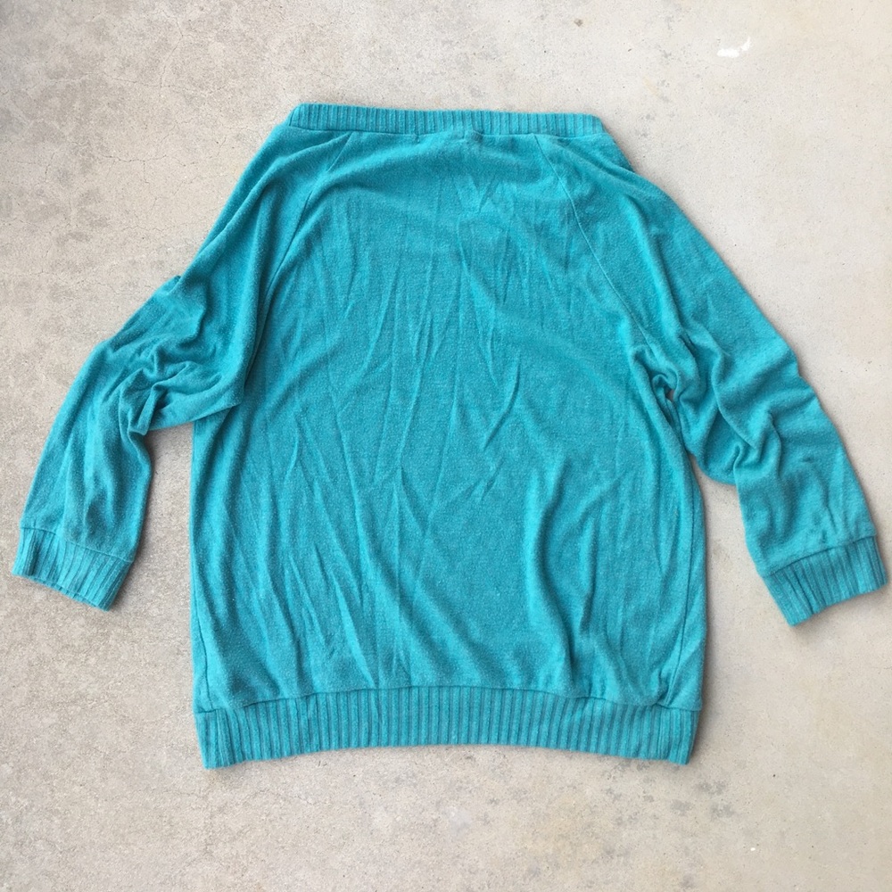 Delia’s 3/4 Sleeve Sweater - Picture 4 of 4