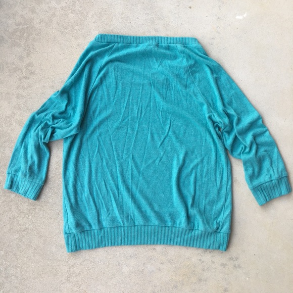Delia’s 3/4 Sleeve Sweater - Picture 4 of 4