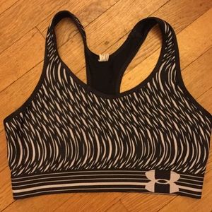 Underarmour black and white bra