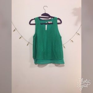 💕NEW Green Sleeveless Blouse.