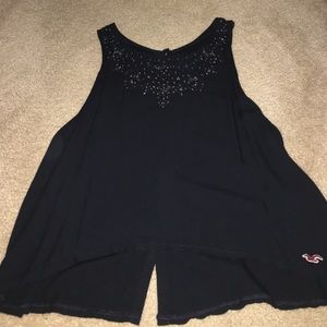 navy flowy tank top, button up back