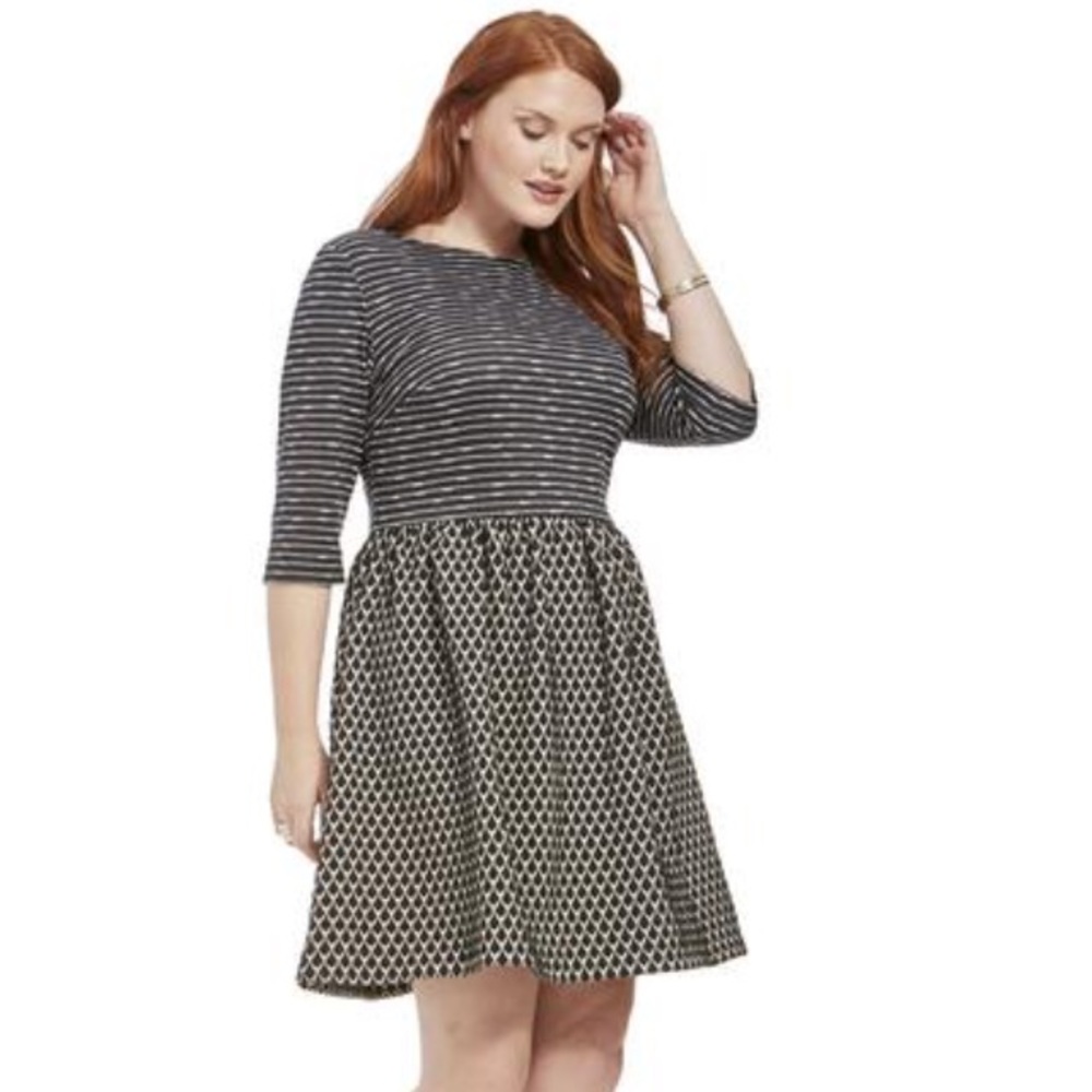 Fit & Flare Taylor Dress