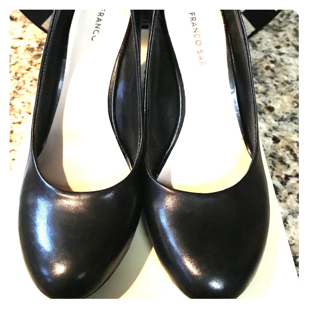 Women's Black Franco Sarto Wedge Pumps (9) worn 1x
