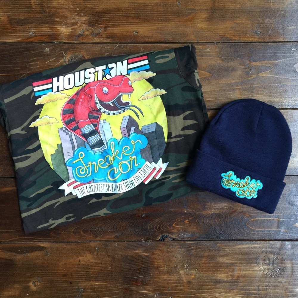 Camo Houston sneaker con shirt and hat Small