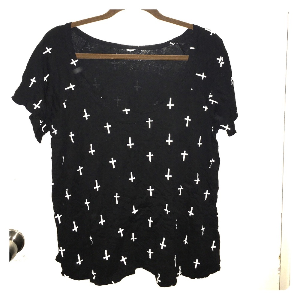 Cross Print Scoop Neck T-Shirt
