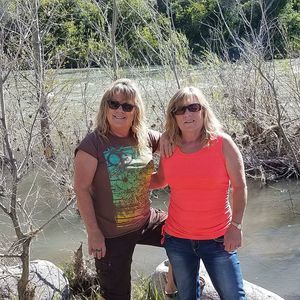 Meet your Posher, Debi