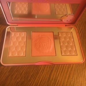 Too Faced Sweet Peach Glow Palette