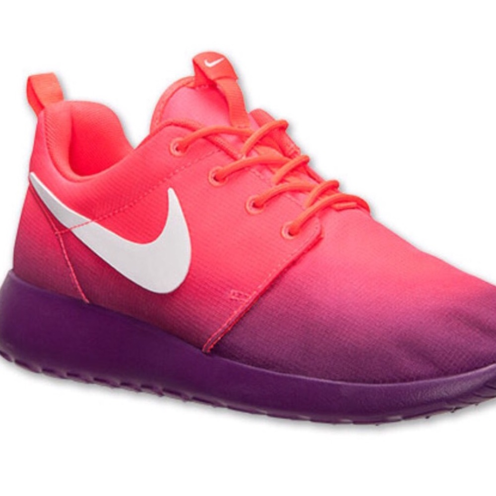 Rare Nike Rosherun Ombré Tennis Shoes