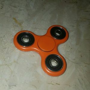 Bundle of 10 orange spinners
