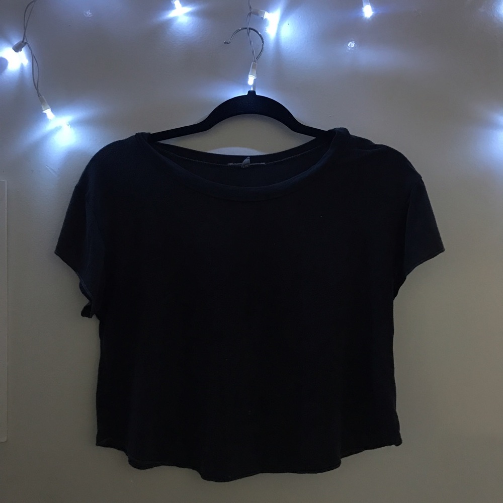 dark gray crop top