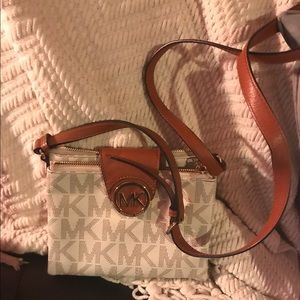 Mk going out purse