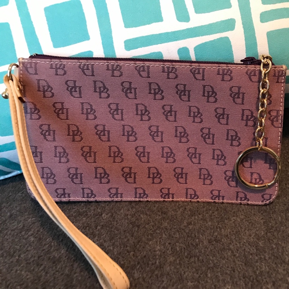 Dooney & Bourne Wristlet